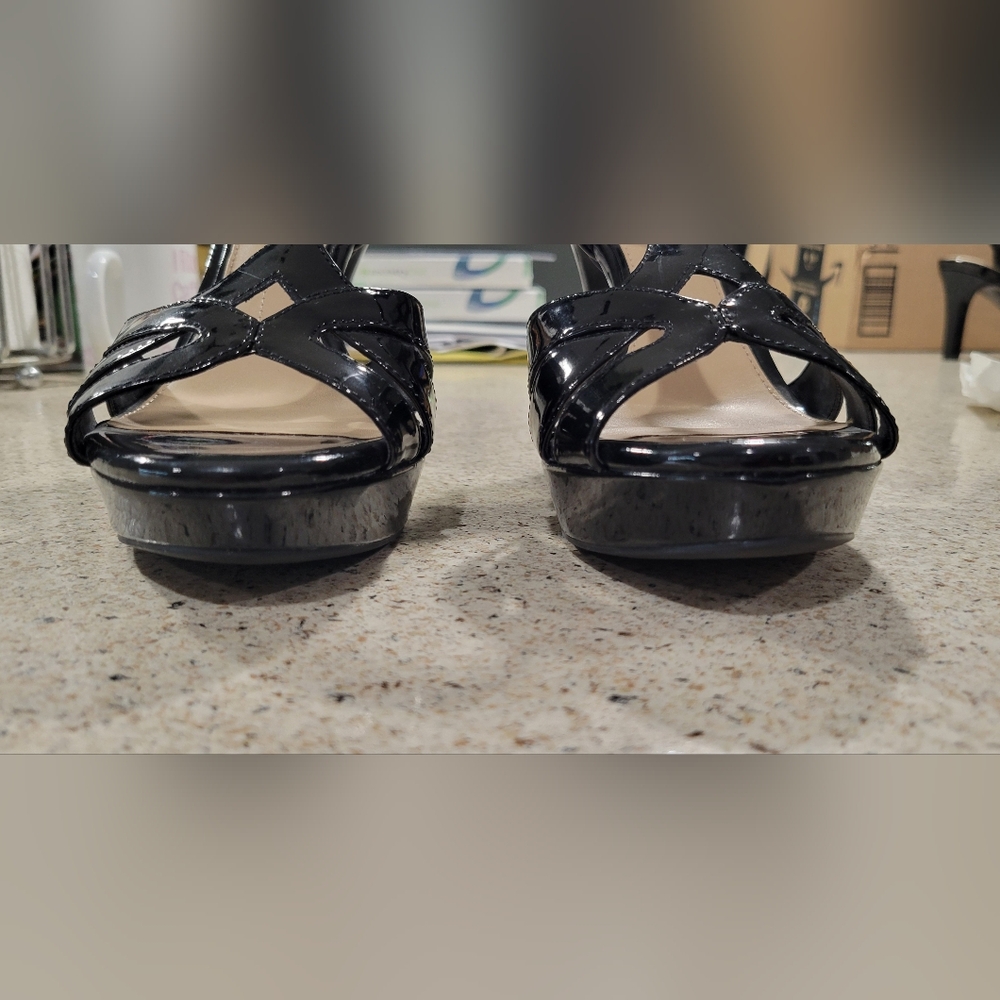 Gianni Bini womens heels